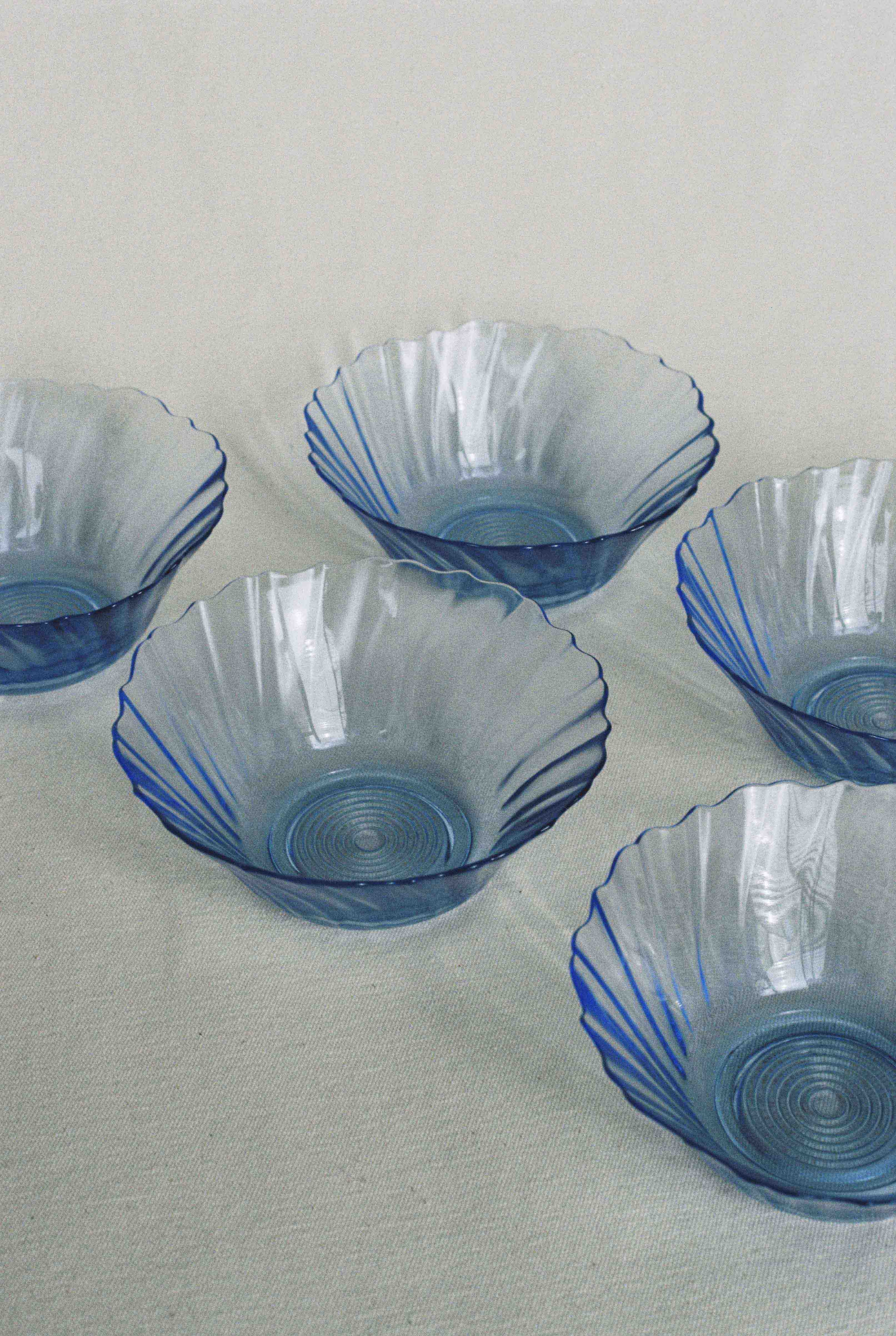 Scalloped Desert Bowl Set available for prop hire in Cape Town
